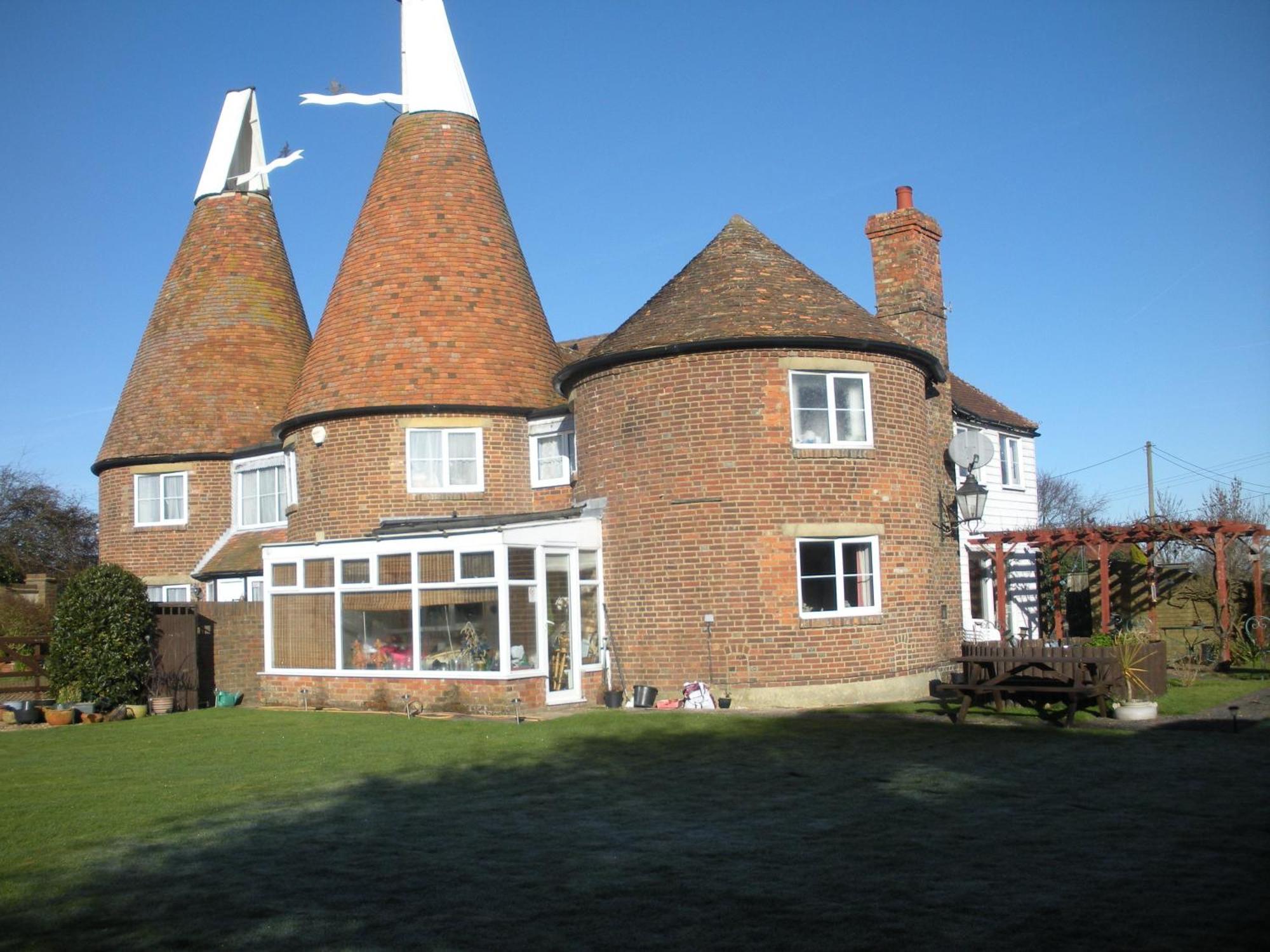 Manor Farm Oast Bed & Breakfast Winchelsea Exterior photo